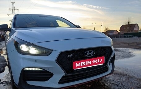 Hyundai i30 N, 2019 год, 2 400 000 рублей, 12 фотография