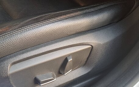 BMW 5 серия, 2013 год, 1 950 000 рублей, 11 фотография