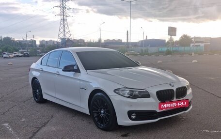 BMW 5 серия, 2013 год, 1 950 000 рублей, 2 фотография