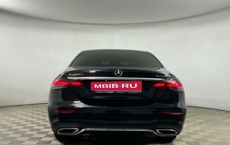 Mercedes-Benz E-Класс, 2021 год, 5 000 000 рублей, 5 фотография