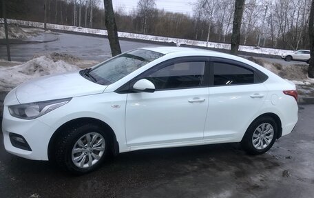 Hyundai Solaris II рестайлинг, 2018 год, 1 000 000 рублей, 7 фотография