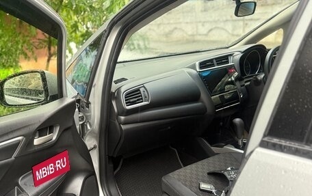 Honda Fit III, 2014 год, 940 000 рублей, 6 фотография