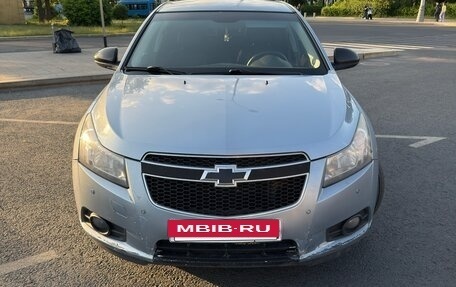 Chevrolet Cruze II, 2009 год, 590 000 рублей, 4 фотография