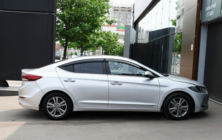 Hyundai Elantra VI рестайлинг, 2016 год, 1 035 000 рублей, 4 фотография