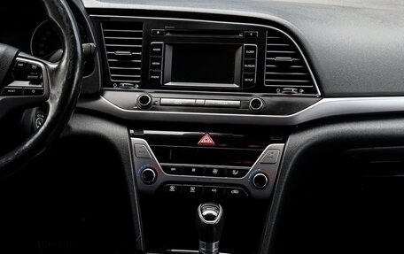 Hyundai Elantra VI рестайлинг, 2016 год, 1 035 000 рублей, 12 фотография