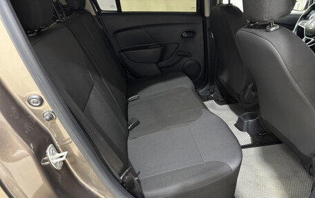 Renault Logan II, 2018 год, 796 000 рублей, 15 фотография