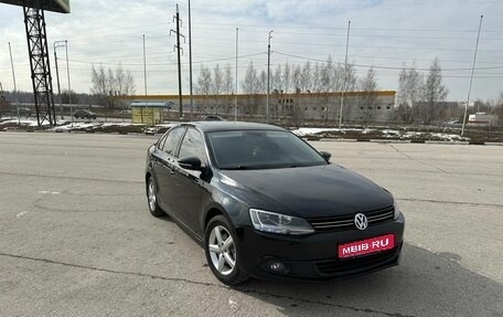 Volkswagen Jetta VI, 2013 год, 850 000 рублей, 1 фотография