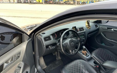 Volkswagen Jetta VI, 2013 год, 850 000 рублей, 2 фотография