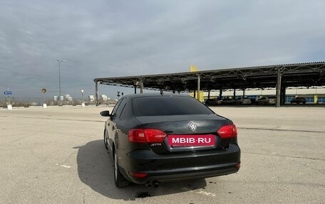 Volkswagen Jetta VI, 2013 год, 850 000 рублей, 3 фотография