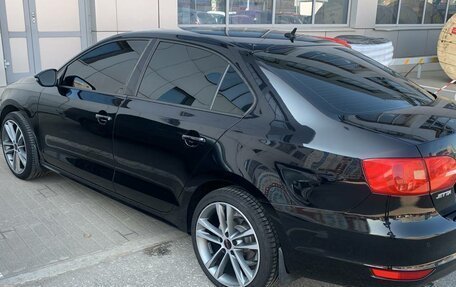 Volkswagen Jetta VI, 2013 год, 850 000 рублей, 6 фотография