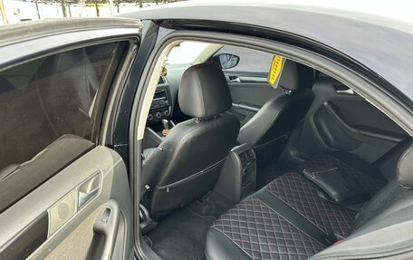 Volkswagen Jetta VI, 2013 год, 850 000 рублей, 7 фотография