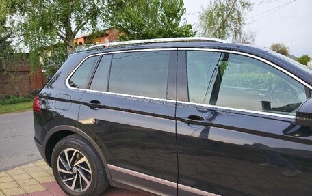 Volkswagen Tiguan II, 2018 год, 2 050 000 рублей, 6 фотография