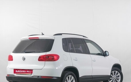 Volkswagen Tiguan I, 2015 год, 1 799 000 рублей, 7 фотография