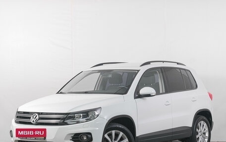 Volkswagen Tiguan I, 2015 год, 1 799 000 рублей, 4 фотография