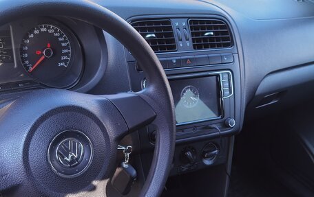 Volkswagen Polo VI (EU Market), 2015 год, 850 000 рублей, 5 фотография