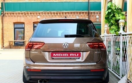 Volkswagen Tiguan II, 2018 год, 1 999 999 рублей, 5 фотография