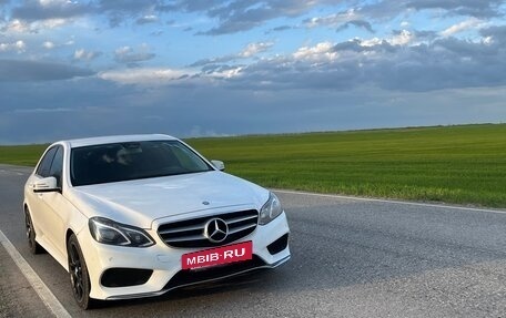 Mercedes-Benz E-Класс, 2013 год, 1 850 000 рублей, 2 фотография