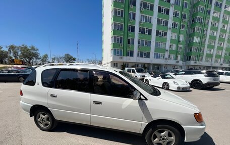 Toyota Ipsum II, 2001 год, 550 000 рублей, 8 фотография