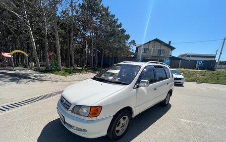 Toyota Ipsum II, 2001 год, 550 000 рублей, 5 фотография