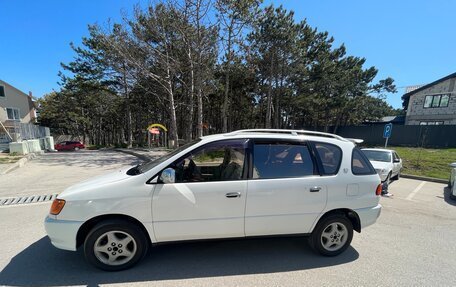 Toyota Ipsum II, 2001 год, 550 000 рублей, 4 фотография