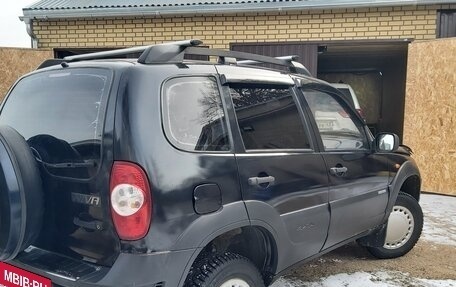 Chevrolet Niva I рестайлинг, 2009 год, 500 000 рублей, 17 фотография