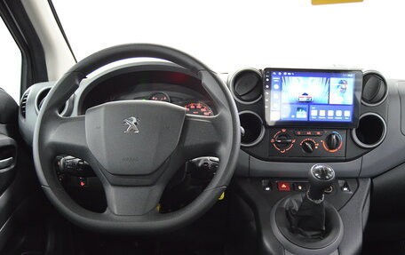 Peugeot Partner II рестайлинг 2, 2022 год, 1 910 000 рублей, 13 фотография