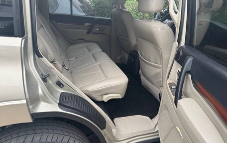 Mitsubishi Pajero IV, 2007 год, 1 750 000 рублей, 8 фотография