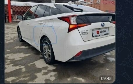 Toyota Prius IV XW50, 2019 год, 1 927 000 рублей, 2 фотография