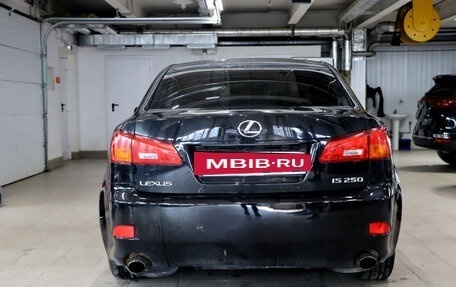 Lexus IS II рестайлинг 2, 2006 год, 799 990 рублей, 5 фотография