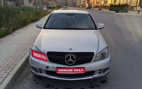Mercedes-Benz C-Класс, 2007 год, 900 000 рублей, 1 фотография