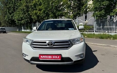 Toyota Highlander III, 2012 год, 2 570 000 рублей, 1 фотография