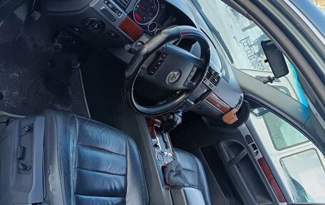 Volkswagen Touareg III, 2005 год, 1 000 000 рублей, 1 фотография