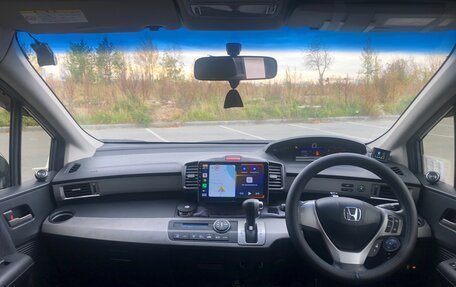 Honda Freed I, 2012 год, 1 100 000 рублей, 28 фотография