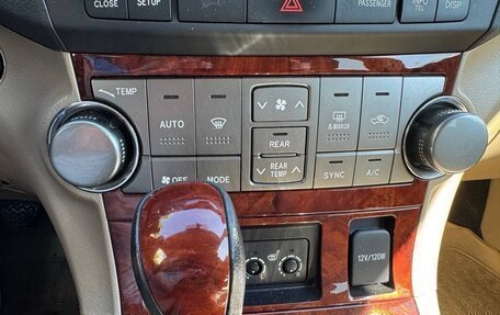 Toyota Highlander III, 2012 год, 2 570 000 рублей, 13 фотография