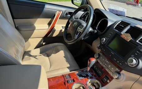 Toyota Highlander III, 2012 год, 2 570 000 рублей, 10 фотография
