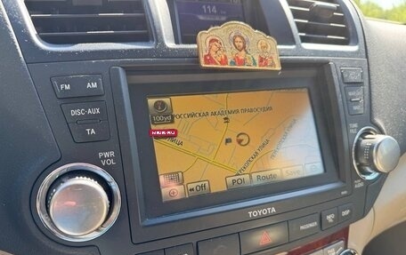 Toyota Highlander III, 2012 год, 2 570 000 рублей, 12 фотография