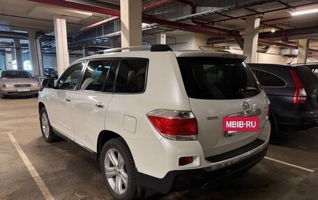 Toyota Highlander III, 2012 год, 2 570 000 рублей, 16 фотография