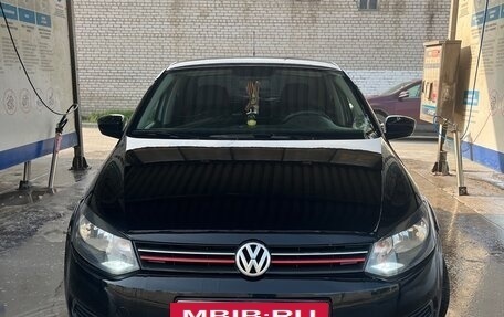 Volkswagen Polo VI (EU Market), 2012 год, 700 000 рублей, 3 фотография