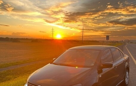 Volkswagen Polo VI (EU Market), 2012 год, 700 000 рублей, 2 фотография