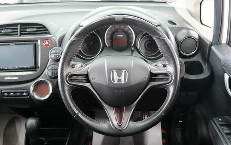 Honda Fit III, 2012 год, 1 089 000 рублей, 11 фотография