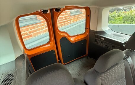 Volkswagen Caddy IV, 2021 год, 3 000 000 рублей, 12 фотография