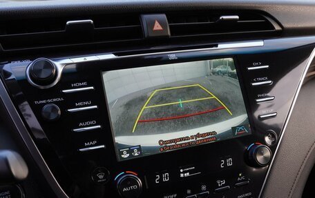 Toyota Camry, 2018 год, 2 790 000 рублей, 14 фотография