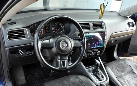 Volkswagen Jetta VI, 2012 год, 1 050 000 рублей, 9 фотография
