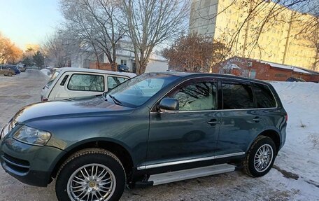 Volkswagen Touareg III, 2005 год, 1 000 000 рублей, 10 фотография