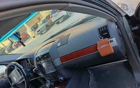 Volkswagen Touareg III, 2005 год, 1 000 000 рублей, 8 фотография