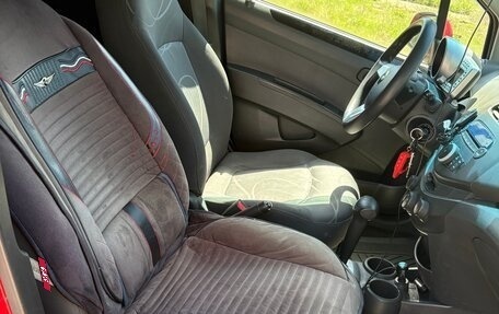 Chevrolet Spark III, 2011 год, 590 000 рублей, 10 фотография