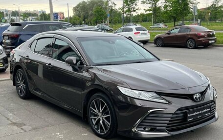 Toyota Camry, 2021 год, 3 100 000 рублей, 1 фотография