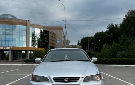 Honda Accord VII рестайлинг, 2001 год, 450 000 рублей, 1 фотография