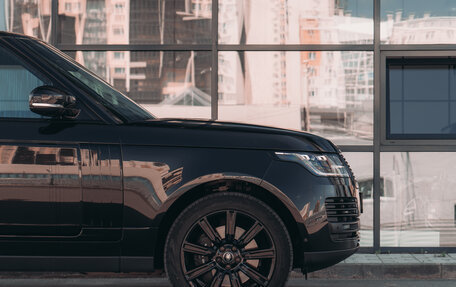 Land Rover Range Rover IV рестайлинг, 2019 год, 9 789 000 рублей, 7 фотография