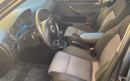 Volkswagen Golf IV, 2001 год, 650 000 рублей, 9 фотография